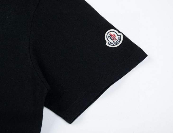 Picture of Moncler T Shirts Short _SKUMonclerXS-L55txM144966